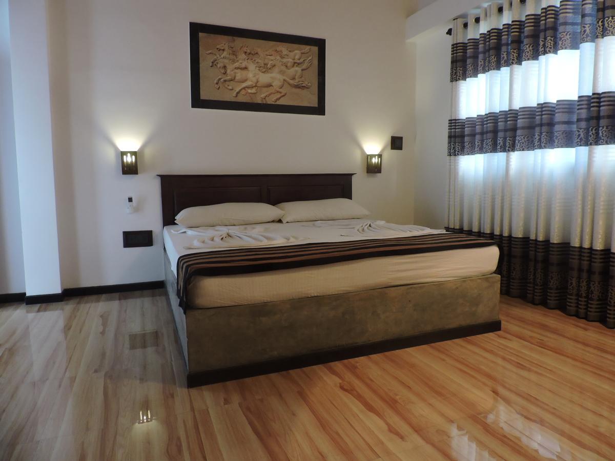 Asantha Guest House Unawatuna Esterno foto