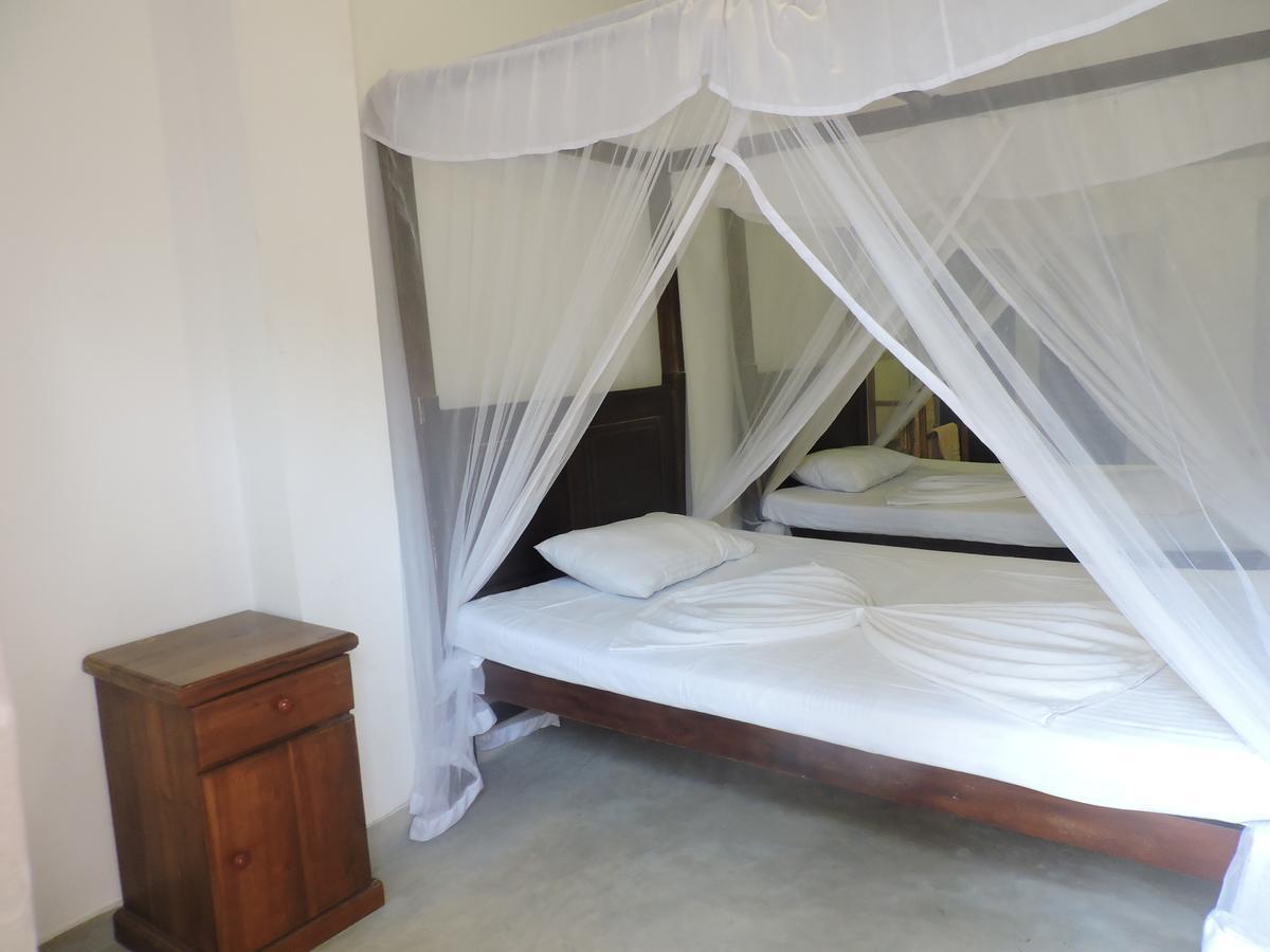Asantha Guest House Unawatuna Esterno foto