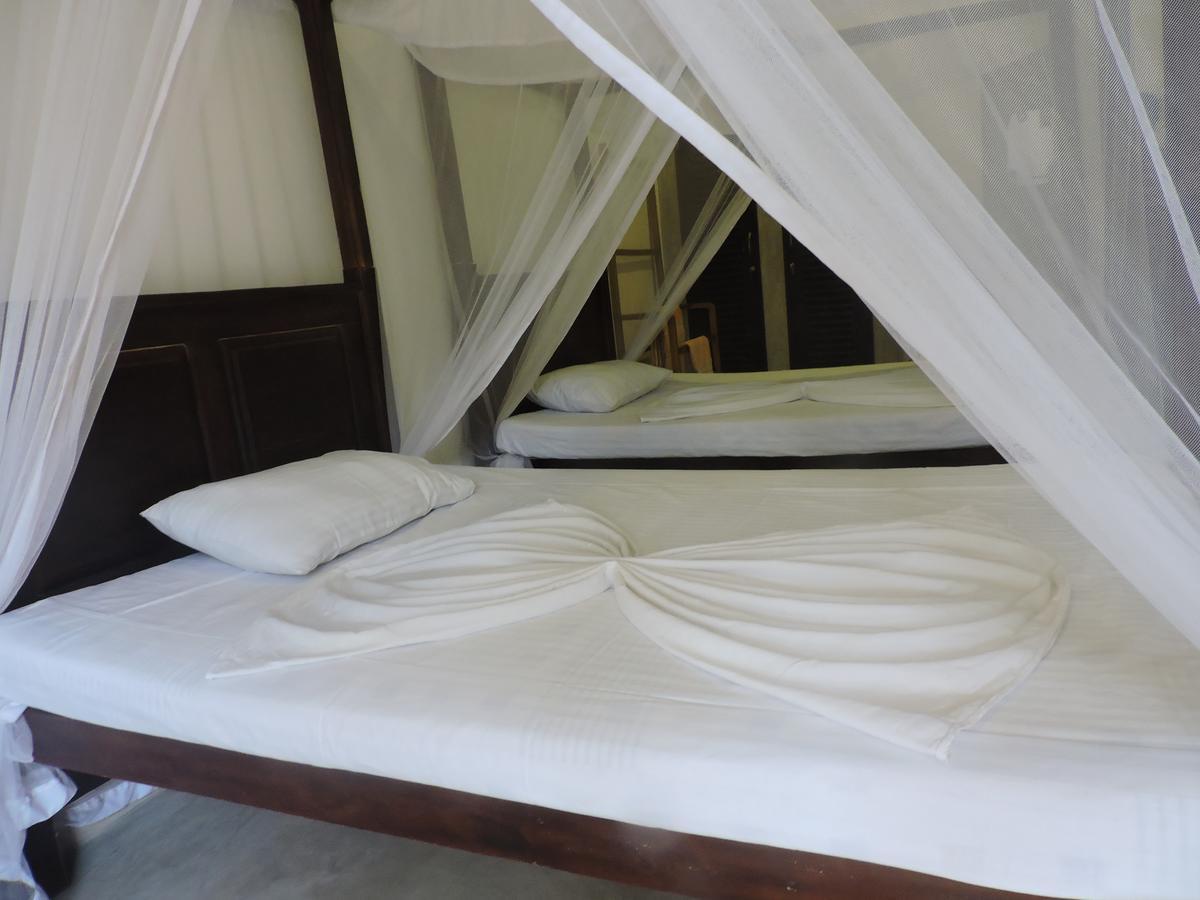 Asantha Guest House Unawatuna Esterno foto